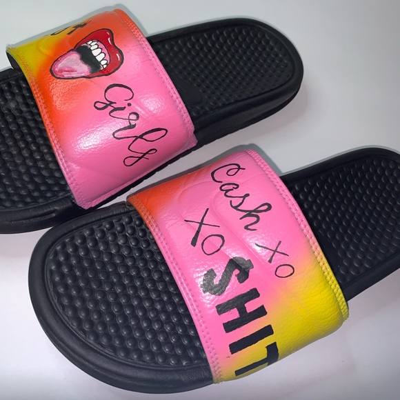 Size 9 - Picture 3 of 4